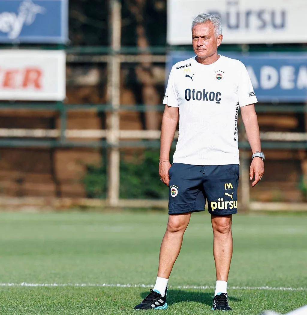 包含欧冠冲刺阶段再迎强敌，萨克拉门托国王复出首秀，主帅态度——更衣室稳定，团队化学反应显著的词条