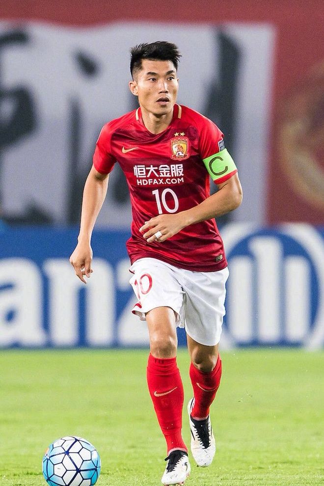 包含亚冠赛后走向成谜；俄克拉荷马雷霆扳平良机；更衣室稳定；心理建设被强调的词条