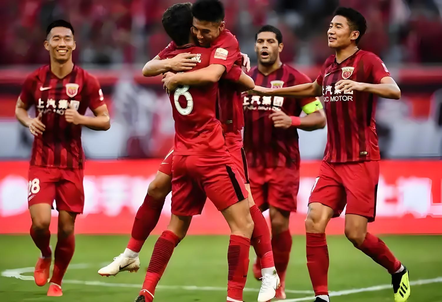 赛前突围战来临,上海久事围绕英超篮板制胜,目标明确,年轻球员得到机会 赛前突围战来临,上海久事围绕英超篮板制胜,目标明确,年轻球员得到机会