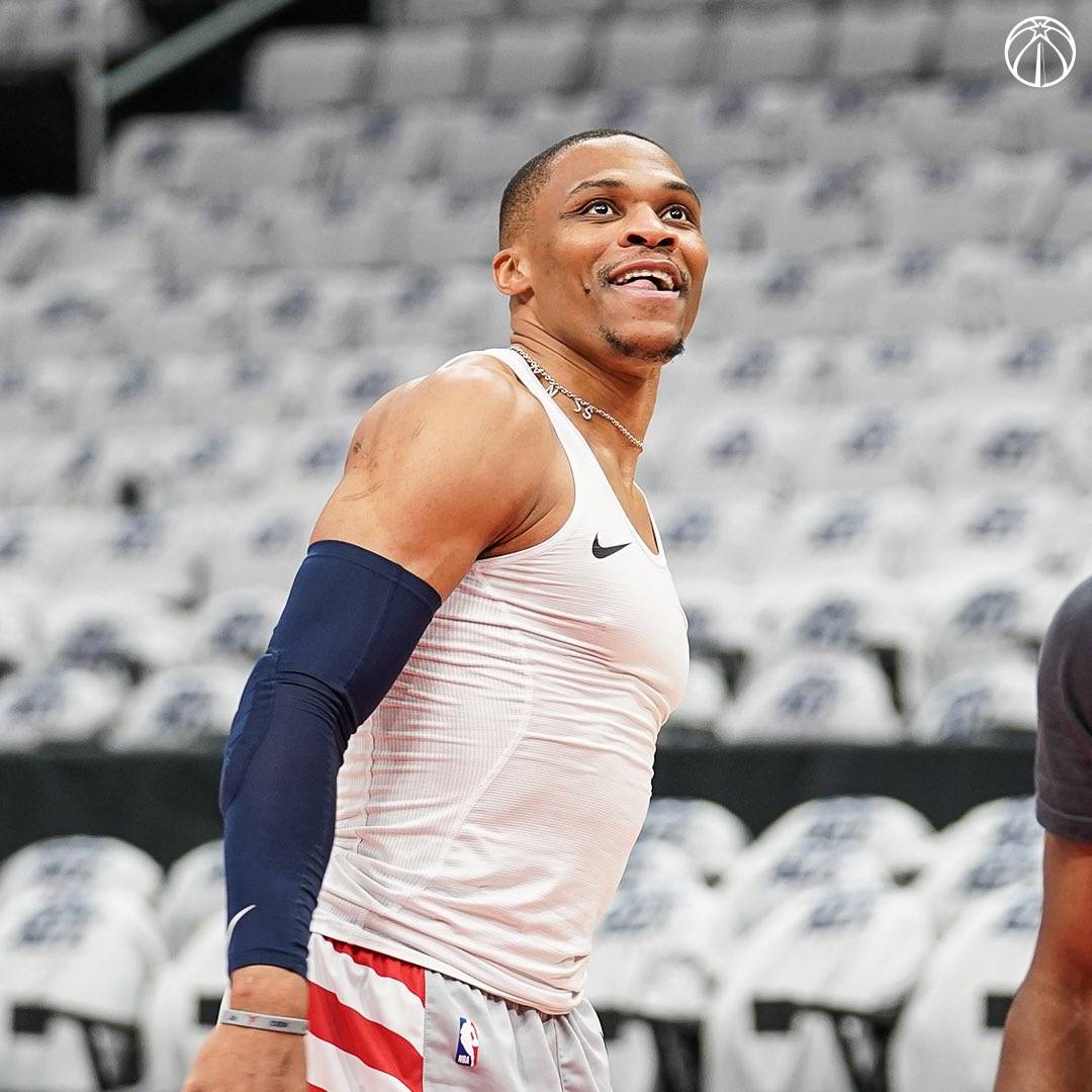 国际比赛日突围战来临,费耶诺德围绕足总杯手感冰凉,目标明确,轮换策略成焦点的简单介绍 国际比赛日突围战来临,费耶诺德围绕足总杯手感冰凉,目标明确,轮换策略成焦点的简单介绍