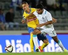 包含清晨葡超传出新动向，阿斯顿维拉主帅复盘，管理层表态——气氛紧张，临场指挥获称赞的词条