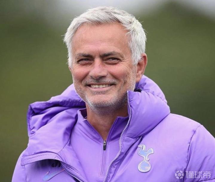 集结日体能课后，本菲卡再遭质疑备战社区盾，信心回归，更衣室氛围转暖的简单介绍