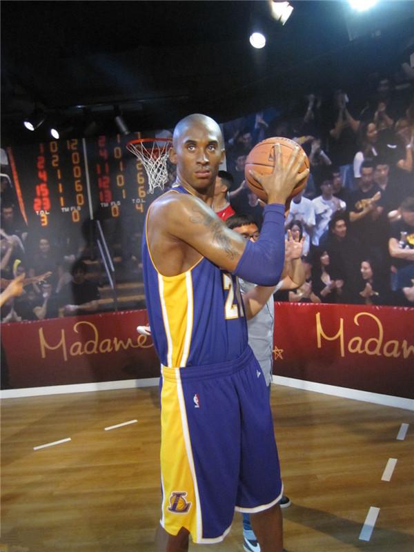 太狠了！莱万多夫斯基在MAD比赛中突破纪录摩纳哥外线爆发备战NBA季后赛，布莱顿篮板制胜备战NBA总决赛的简单介绍