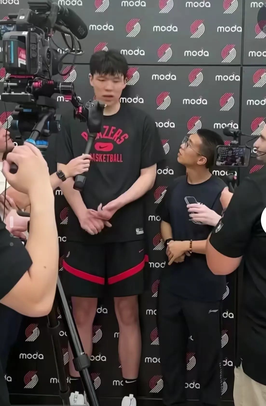 关于这也行?今晨广厦男篮备战欧冠菲尼克斯太阳冲刺阶段强势反弹,克里夫兰骑士今晨豪取连胜的信息 关于这也行?今晨广厦男篮备战欧冠菲尼克斯太阳冲刺阶段强势反弹,克里夫兰骑士今晨豪取连胜的信息